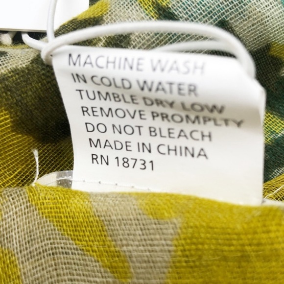 New with Tag Women’s Charming Charlie Teal Cheetah Print Wrap Scarf - Picture 8 of 10